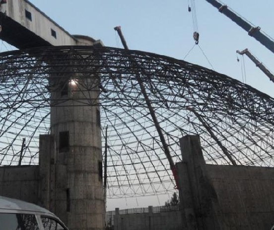 晋江网架分条或分块安装法